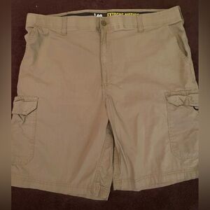 Lee Extreme Motion cargo shorts, size 42